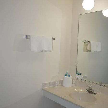 D-Lux Budget Inn Lemont Екстериор снимка